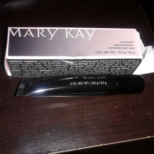Mary Kay concealer in yellow